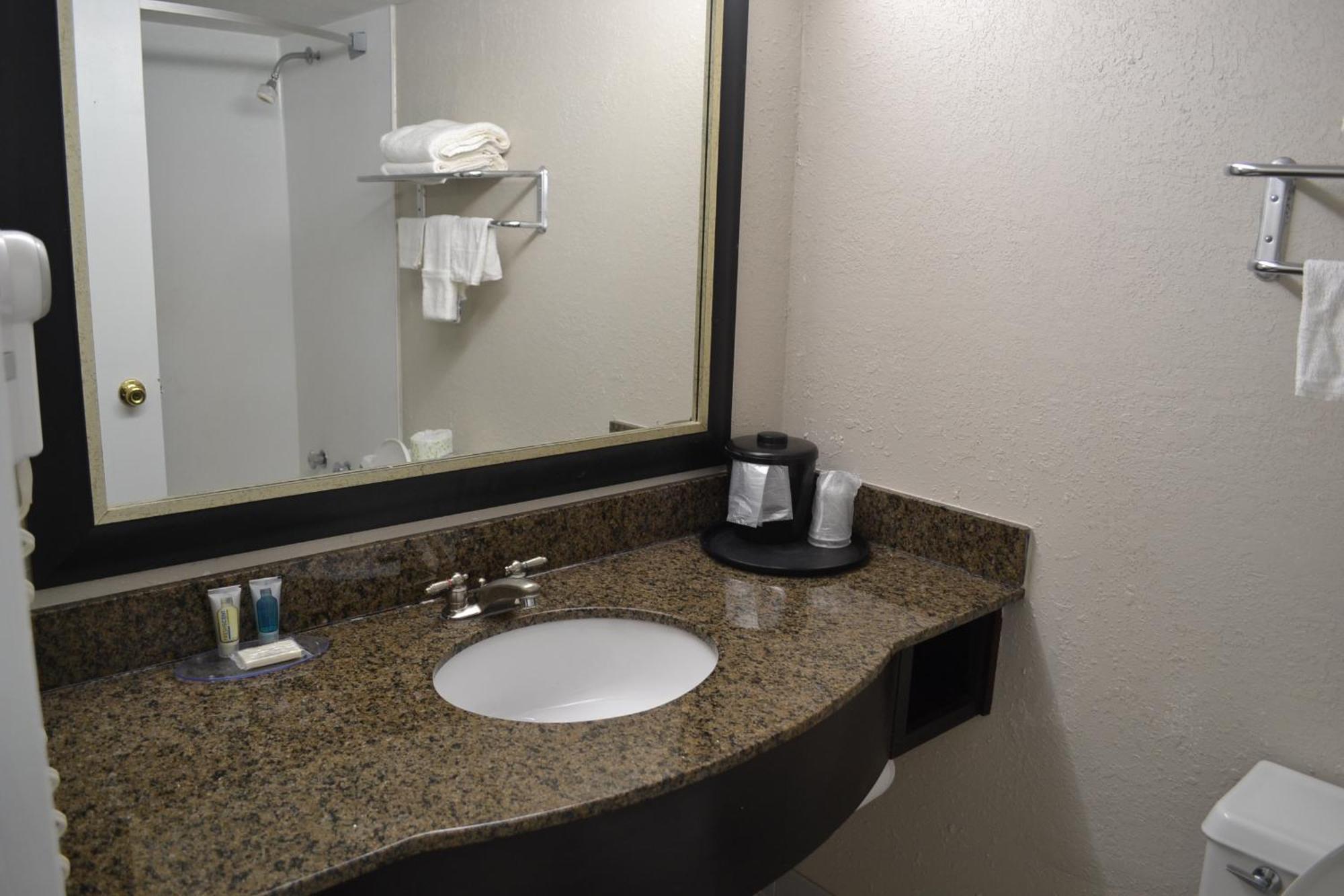 Dayspring Extended Stay Greensboro Dış mekan fotoğraf