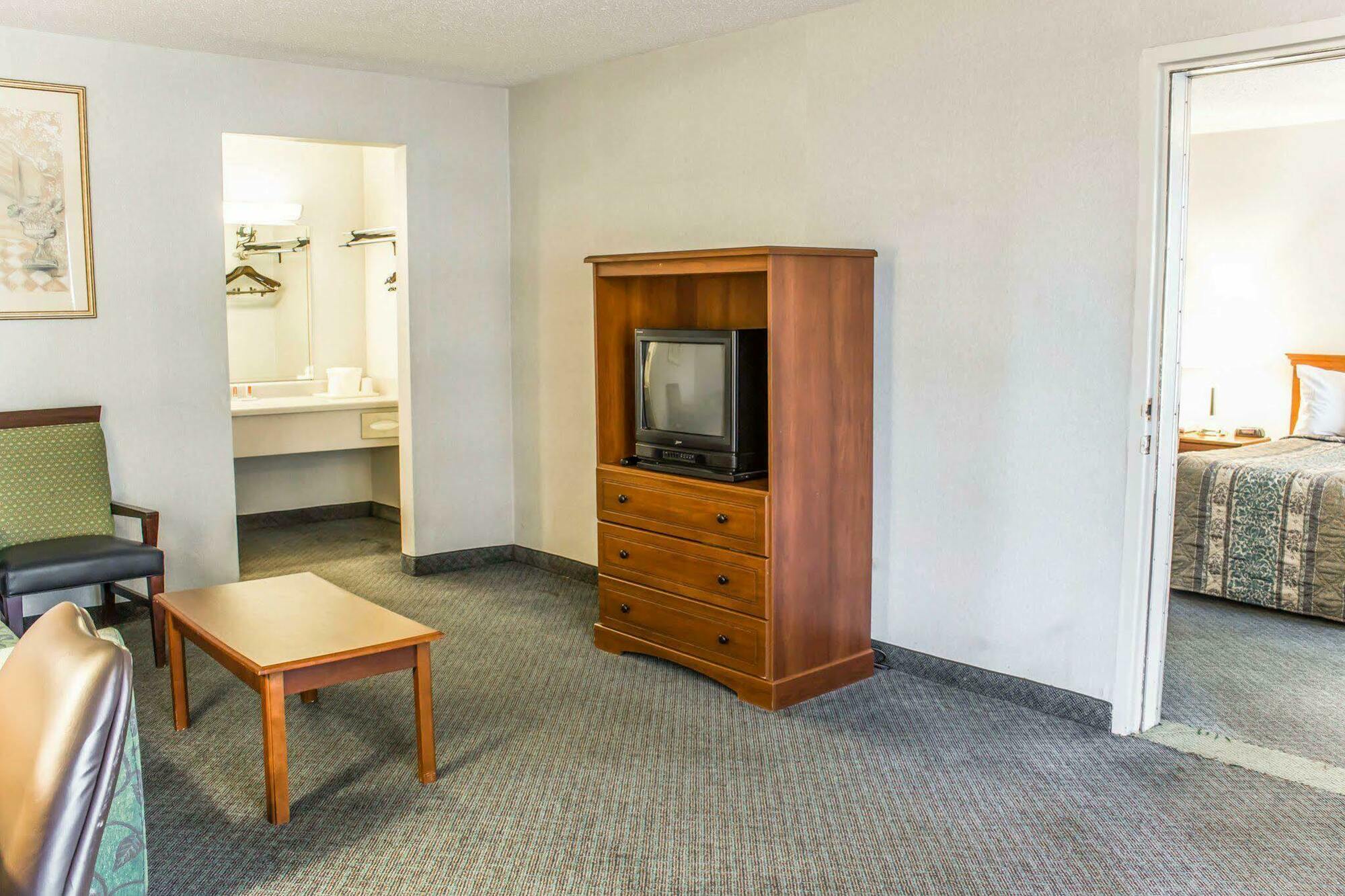 Dayspring Extended Stay Greensboro Dış mekan fotoğraf